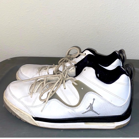 Jordan Other - White Black Air Jordan Size 10